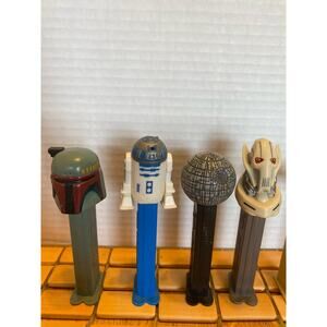 Star Wars 9 PEZ set.  No box.  Sell as a set or individually.